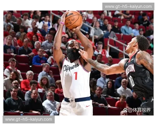 休斯顿,我们有麻烦了!09火箭与骑士的史诗对决,不止是球星的碰撞 休斯顿,我们有麻烦了!09火箭与骑士的史诗对决,不止是球星的碰撞